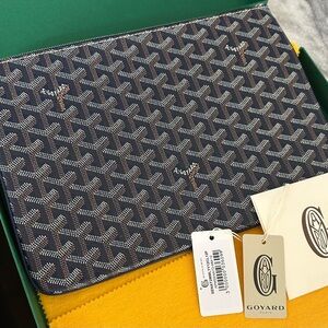 Goyard Senat MM Pouch in Navy
